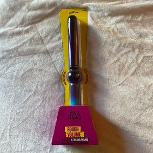Bed Head Ombre 1 1/4” styling wand